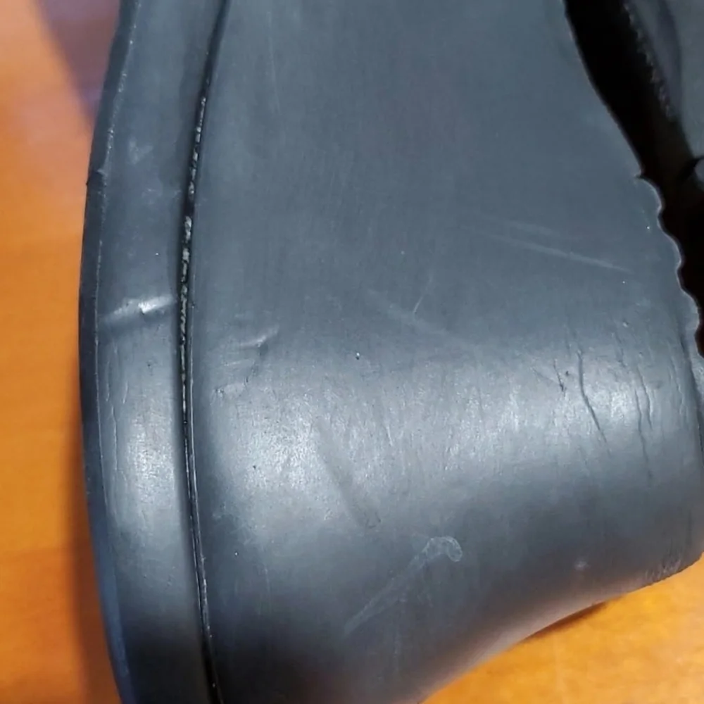 CROCS Women's Black and Gold Patterned Wedge Sandals Size 10